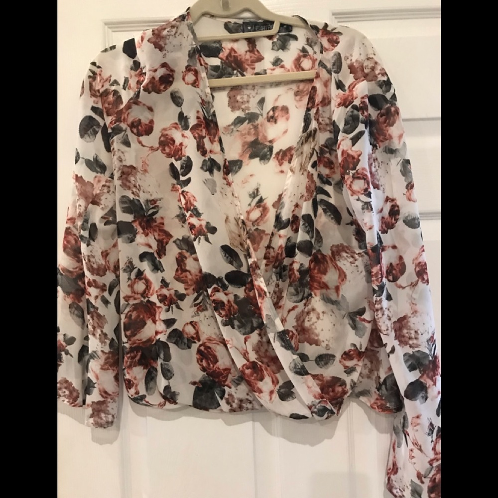 Blouse with flowers medium